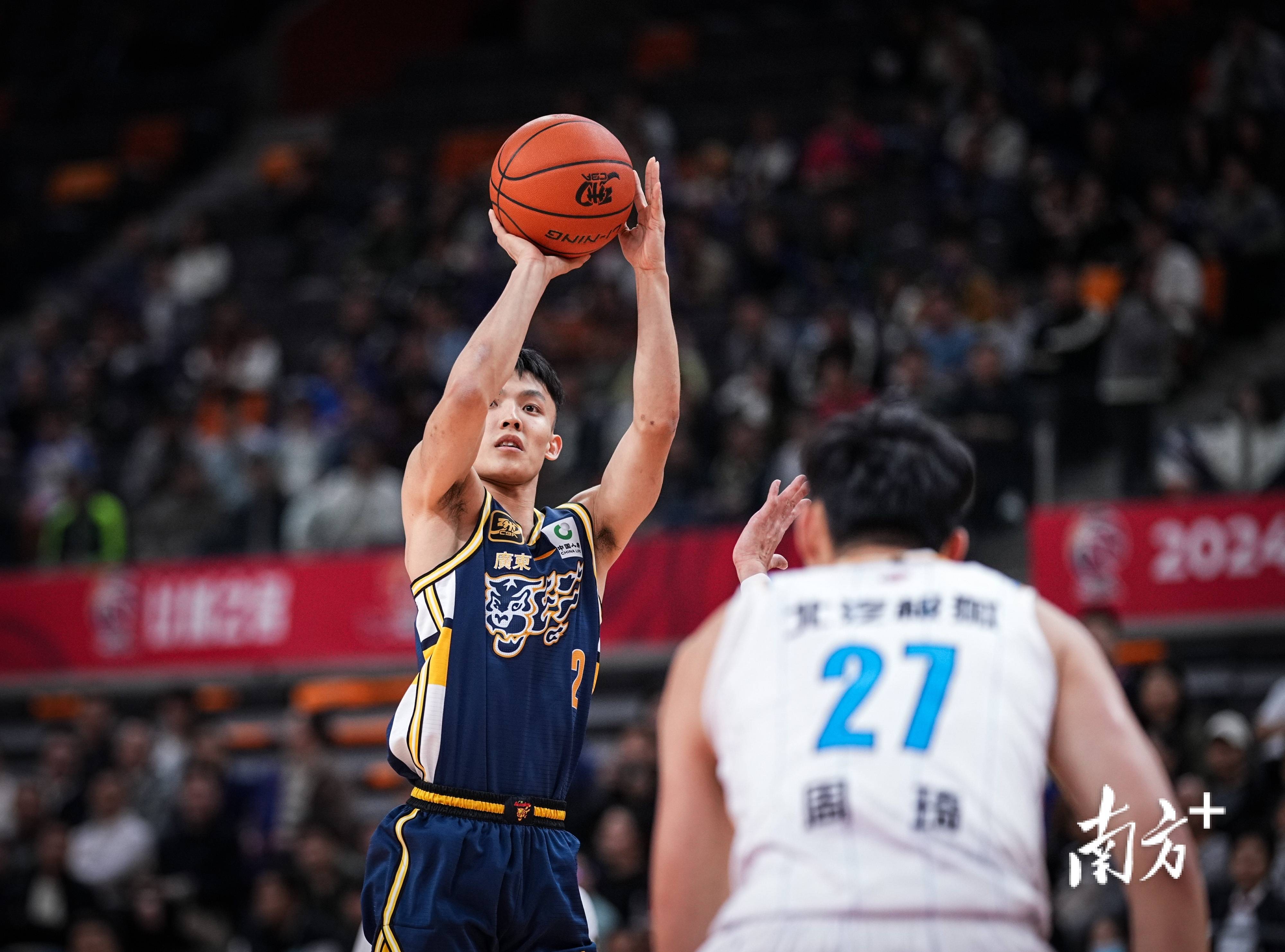 关于广州队迎CBA常规赛关键赛，今夜再遭质疑，引发热议，赛季目标并未改变的信息-爱游戏