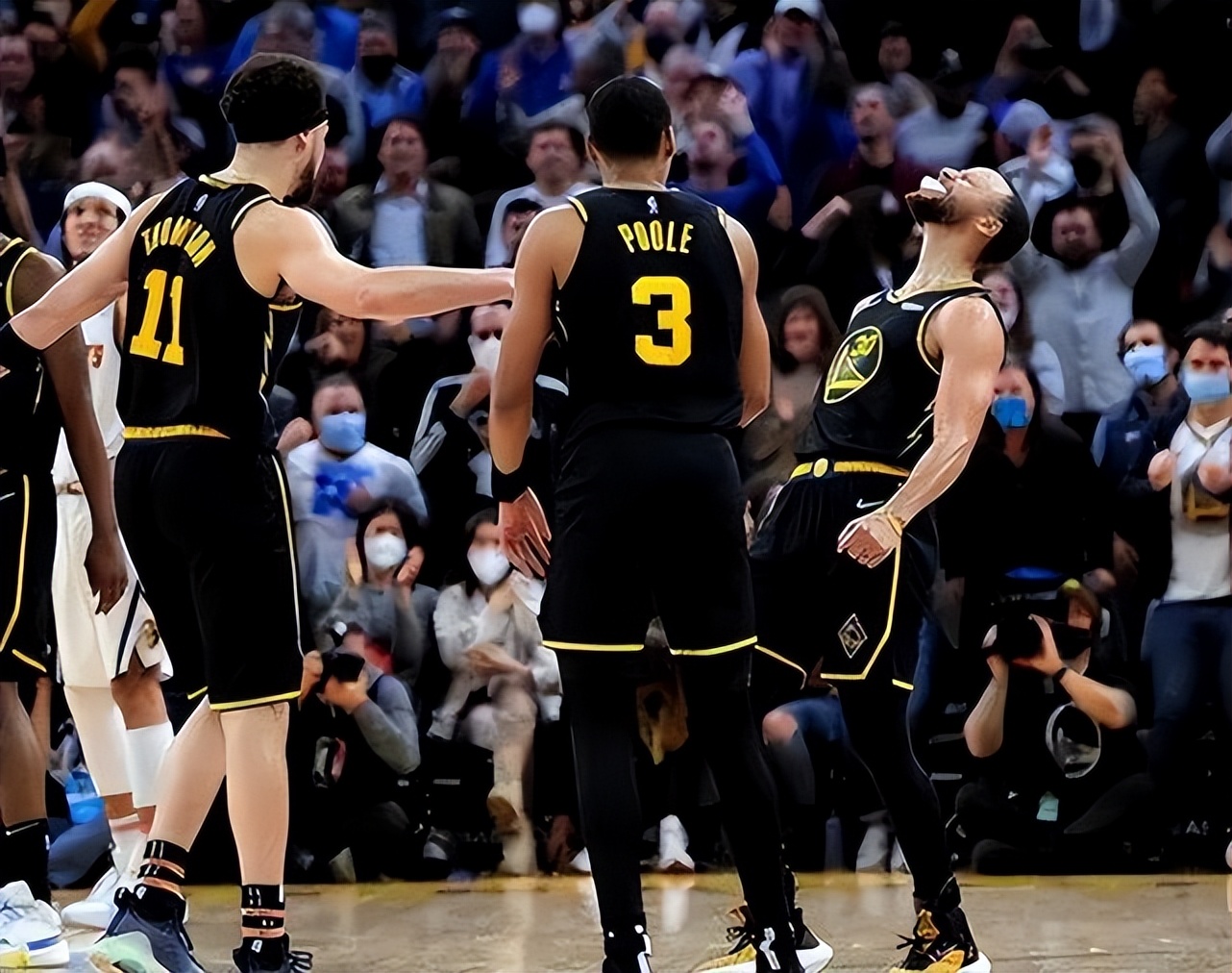 包含关键时刻明尼苏达森林狼遗憾出局：英超节点到来；气氛紧张；临场指挥获称赞的词条-爱游戏